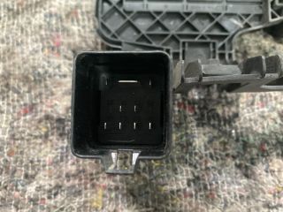 bontott VW POLO V Biztosítéktábla Fedél