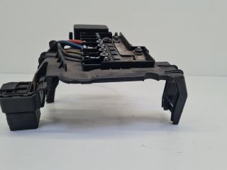 bontott VW POLO V Biztosítéktábla Fedél