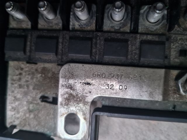 bontott VW POLO V Biztosítéktábla Motortér