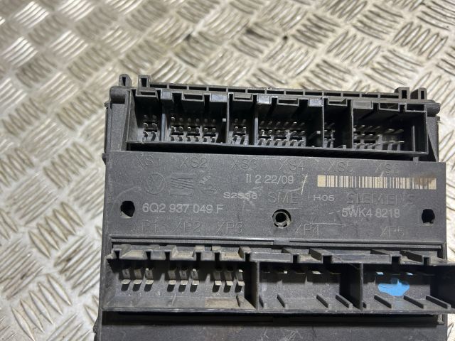 bontott VW POLO V Biztosítéktábla Utastér