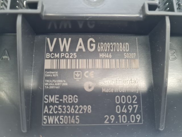 bontott VW POLO V Biztosítéktábla Utastér