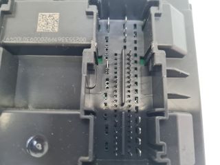 bontott VW POLO V Biztosítéktábla Utastér