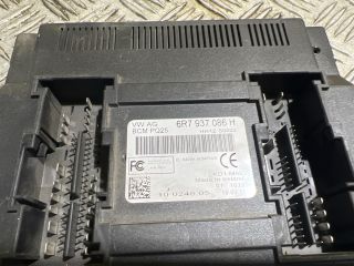 bontott VW POLO V Biztosítéktábla Utastér