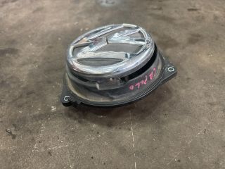 bontott VW POLO V Csomagtér Nyitó Kar / Gomb