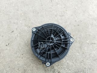 bontott VW POLO V Csomagtér Nyitó Kar / Gomb