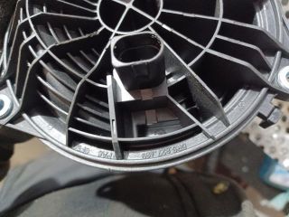 bontott VW POLO V Csomagtér Nyitó Kar / Gomb