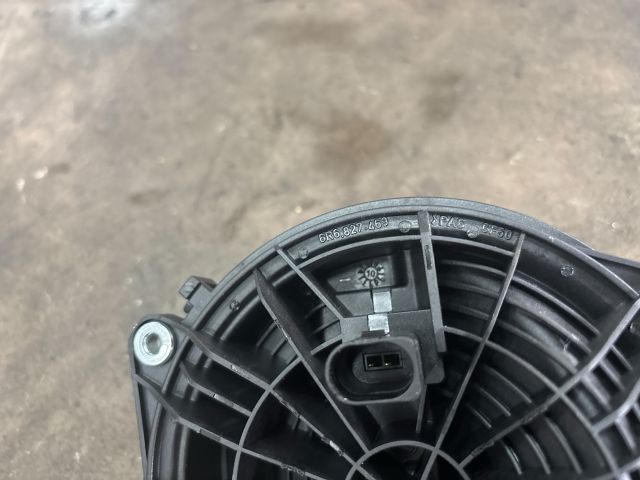 bontott VW POLO V Csomagtér Nyitó Kar / Gomb