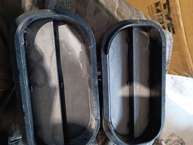 bontott VW POLO V Csomagtér Szellőző Hátsó