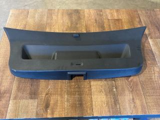 bontott VW POLO V Csomagtérajtó Burkolat Alsó