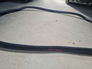 bontott VW POLO V Csomagtérajtó Gumikéder