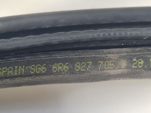 bontott VW POLO V Csomagtérajtó Gumikéder