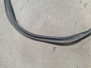 bontott VW POLO V Csomagtérajtó Gumikéder