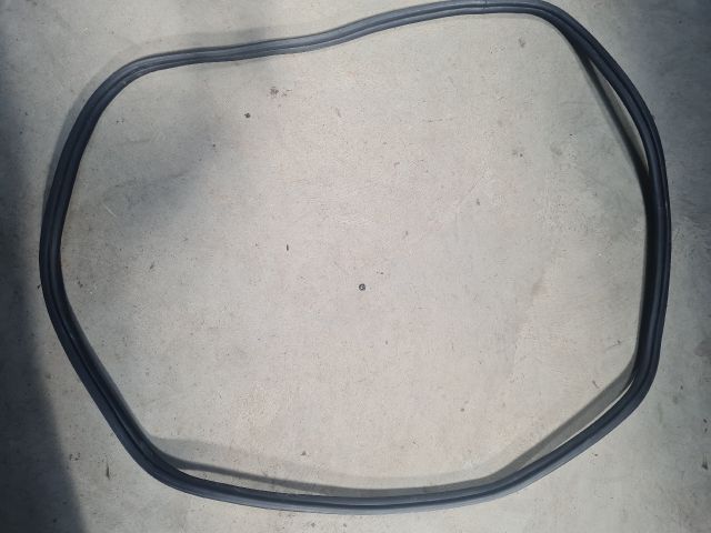 bontott VW POLO V Csomagtérajtó Gumikéder