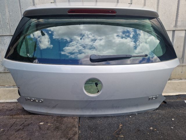 bontott VW POLO V Csomagtérajtó (Részeivel)