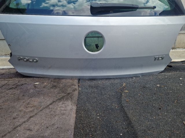 bontott VW POLO V Csomagtérajtó (Részeivel)