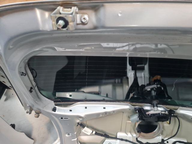 bontott VW POLO V Csomagtérajtó (Részeivel)