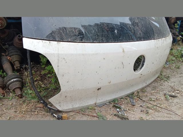 bontott VW POLO V Csomagtérajtó (Részeivel)