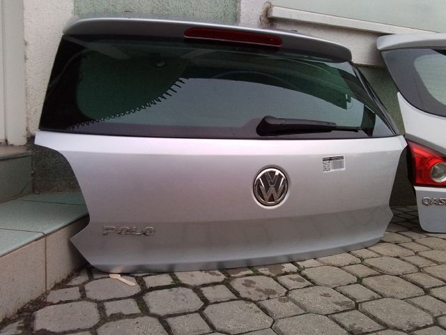 bontott VW POLO V Csomagtérajtó (Részeivel)