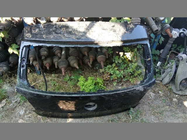 bontott VW POLO V Csomagtérajtó (Üres lemez)