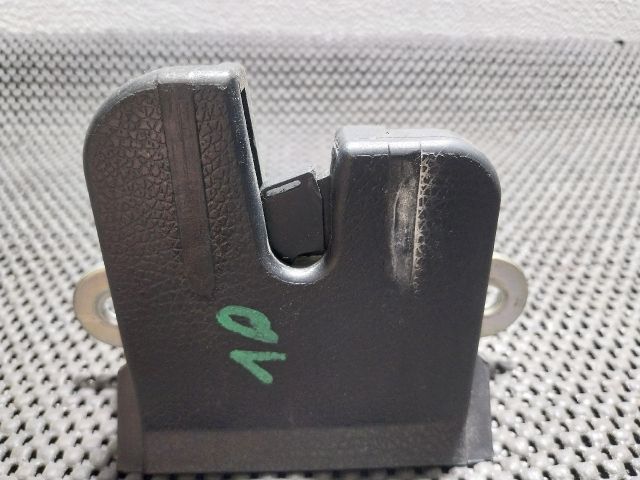 bontott VW POLO V Csomagtérajtó Zárbetét