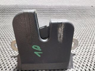 bontott VW POLO V Csomagtérajtó Zárbetét