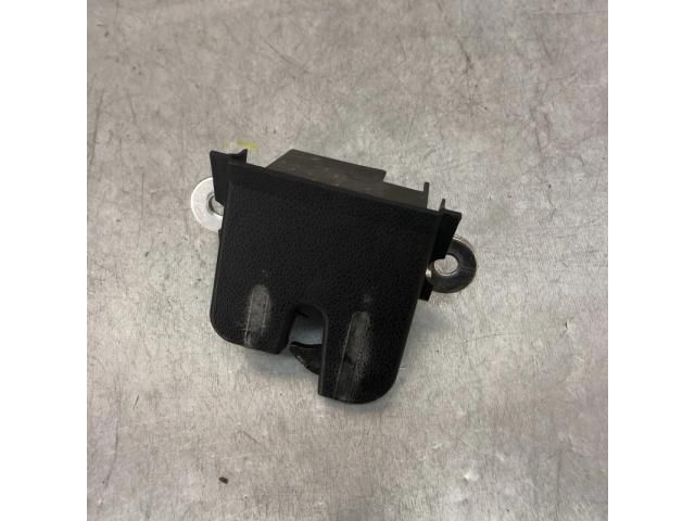 bontott VW POLO V Csomagtérajtó Zárszerkezet