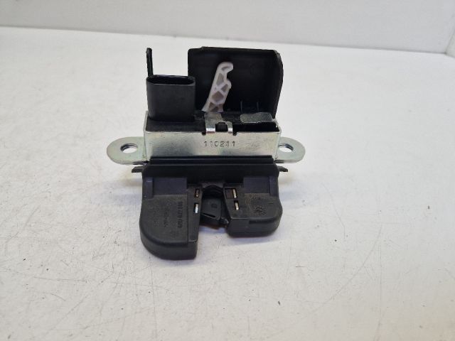 bontott VW POLO V Csomagtérajtó Zárszerkezet