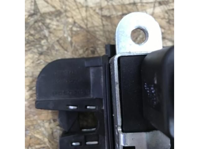 bontott VW POLO V Csomagtérajtó Zárszerkezet