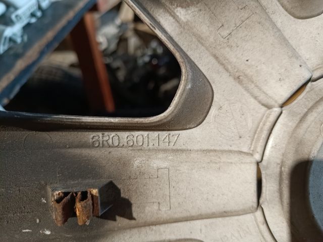 bontott VW POLO V Dísztárcsa (1 db)