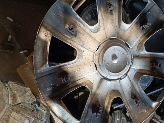 bontott VW POLO V Dísztárcsa (1 db)