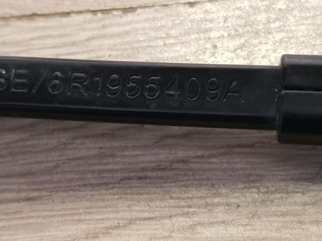 bontott VW POLO V Első Ablaktörlő Kar