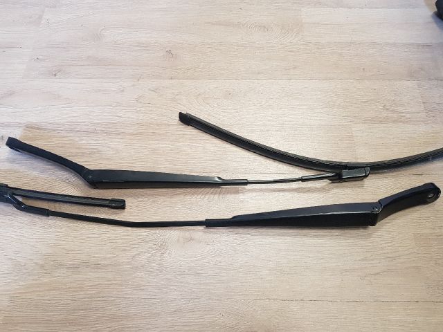 bontott VW POLO V Első Ablaktörlő Kar