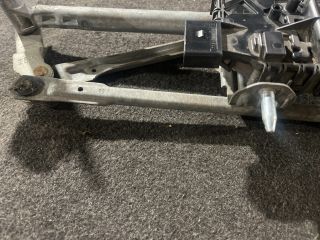 bontott VW POLO V Első Ablaktörlő Szerkezet Motorral