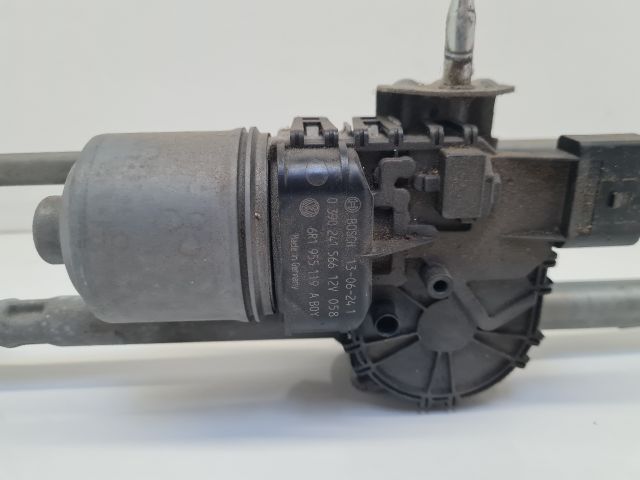 bontott VW POLO V Első Ablaktörlő Szerkezet Motorral