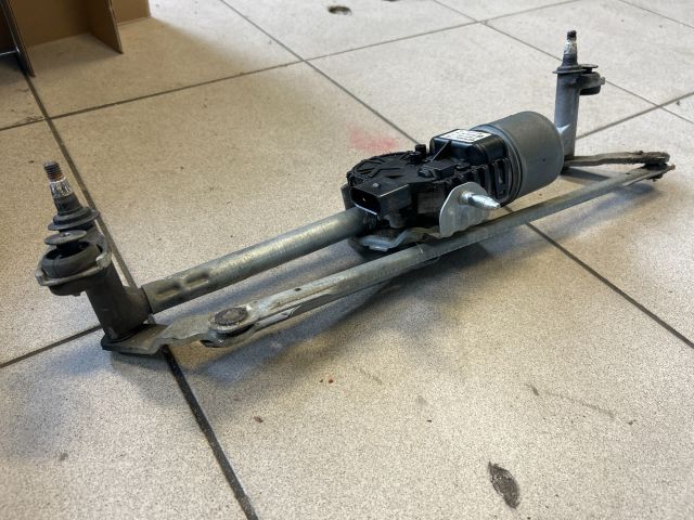 bontott VW POLO V Első Ablaktörlő Szerkezet Motorral