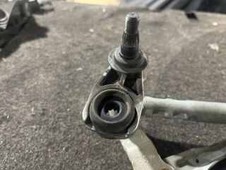 bontott VW POLO V Első Ablaktörlő Szerkezet Motorral