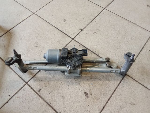 bontott VW POLO V Első Ablaktörlő Szerkezet Motorral