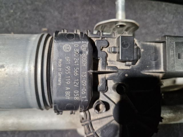 bontott VW POLO V Első Ablaktörlő Szerkezet Motorral