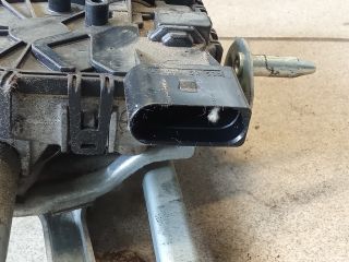 bontott VW POLO V Első Ablaktörlő Szerkezet Motorral