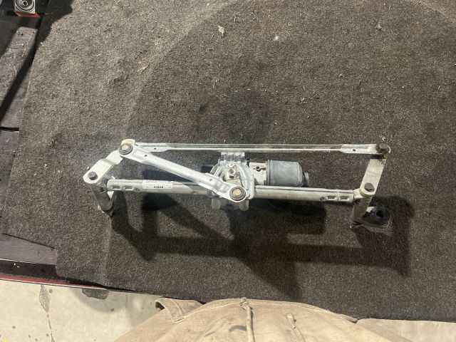 bontott VW POLO V Első Ablaktörlő Szerkezet Motorral