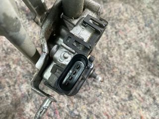 bontott VW POLO V Első Ablaktörlő Szerkezet Motorral