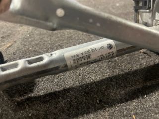 bontott VW POLO V Első Ablaktörlő Szerkezet Motorral