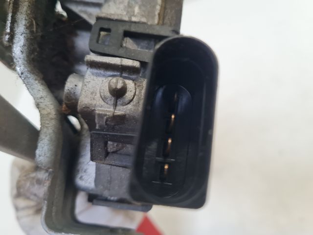 bontott VW POLO V Első Ablaktörlő Szerkezet Motorral