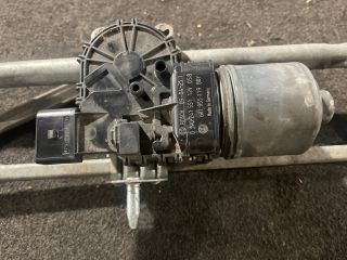 bontott VW POLO V Első Ablaktörlő Szerkezet Motorral