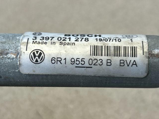 bontott VW POLO V Első Ablaktörlő Szerkezet Motorral