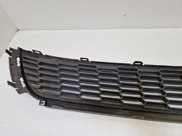 bontott VW POLO V Első Lökhárító Alsó Középső Díszrács