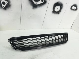 bontott VW POLO V Első Lökhárító Alsó Középső Díszrács