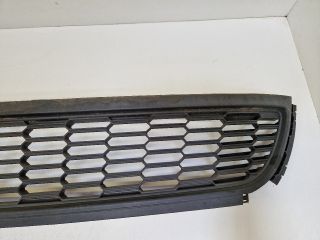 bontott VW POLO V Első Lökhárító Alsó Középső Díszrács