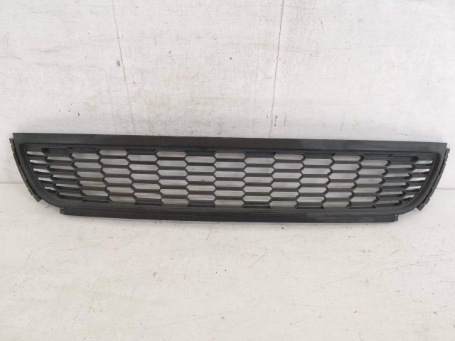 bontott VW POLO V Első Lökhárító Alsó Középső Díszrács