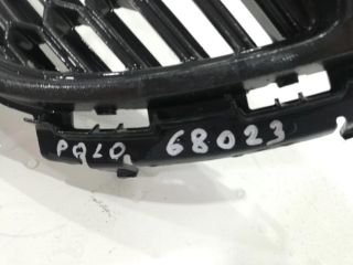 bontott VW POLO V Első Lökhárító Alsó Középső Díszrács